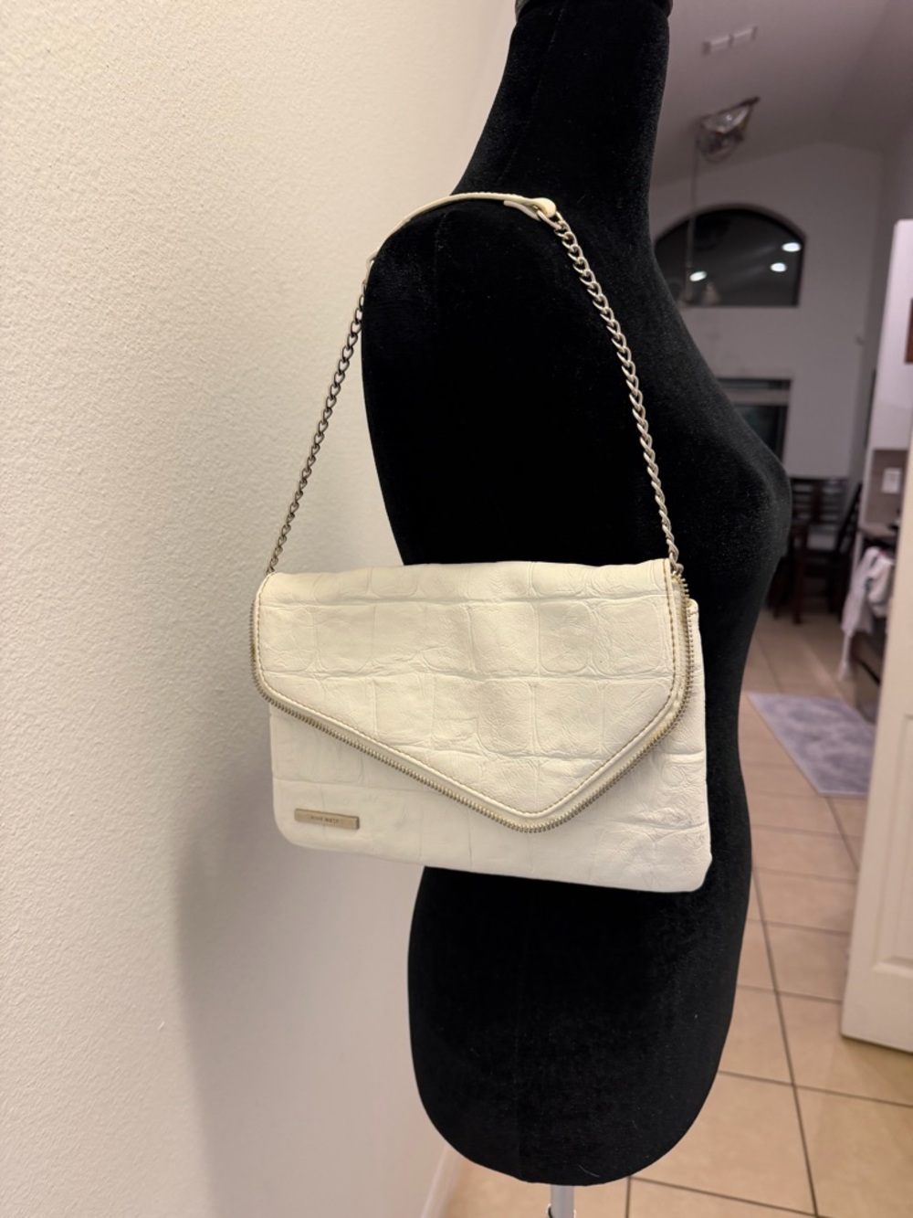 White Croc-Embossed Chain Shoulder Bag